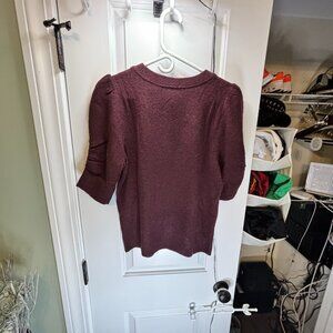 White House Black Market Women's Size Medium ES Soft Crew Gatherer Pull Over-NWT